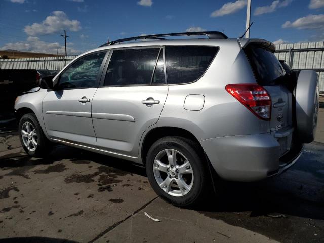  TOYOTA RAV4 2012 Srebrny