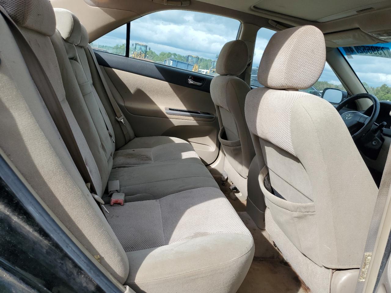 2005 Toyota Camry - Image 10