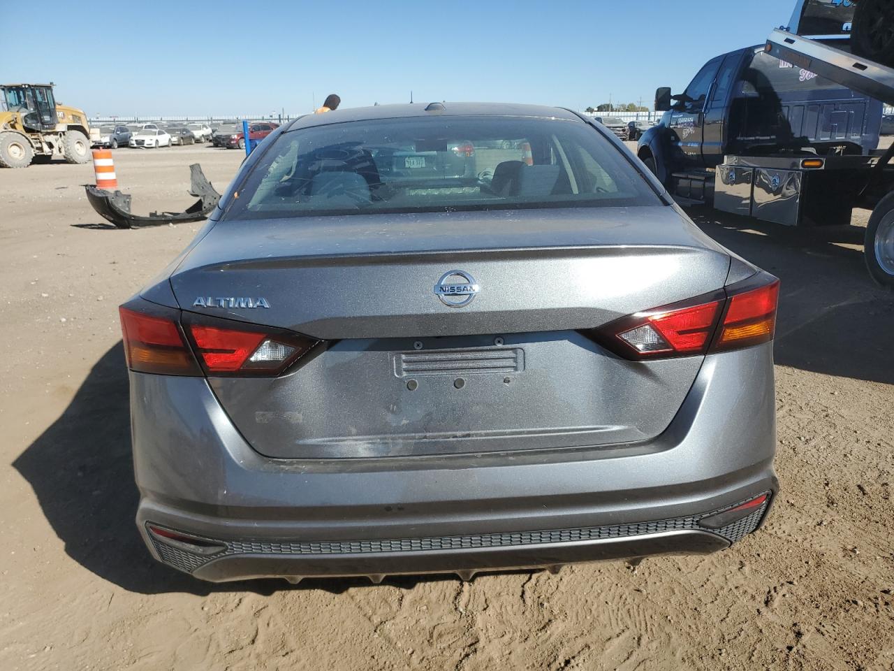 2019 Nissan Altima - Image 6