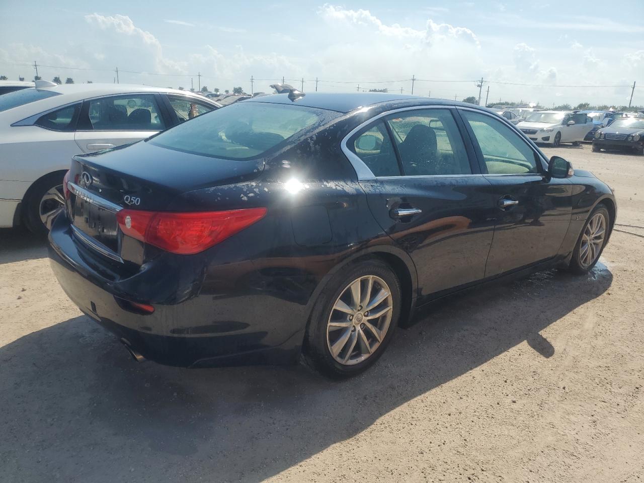 2015 Infiniti Q50 - Image 3