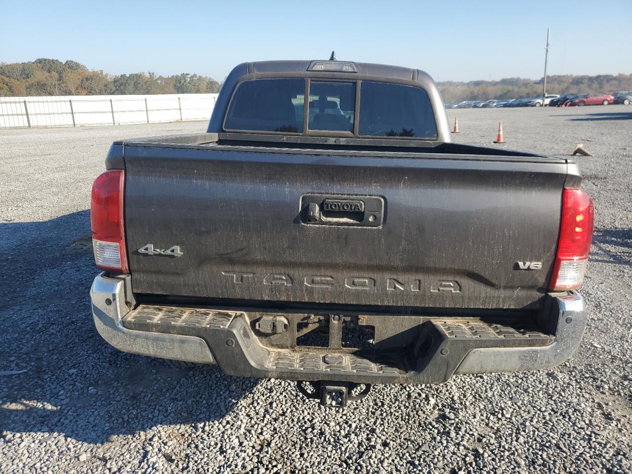 VIN 5TFCZ5ANXHX090691 2017 TOYOTA TACOMA no.6