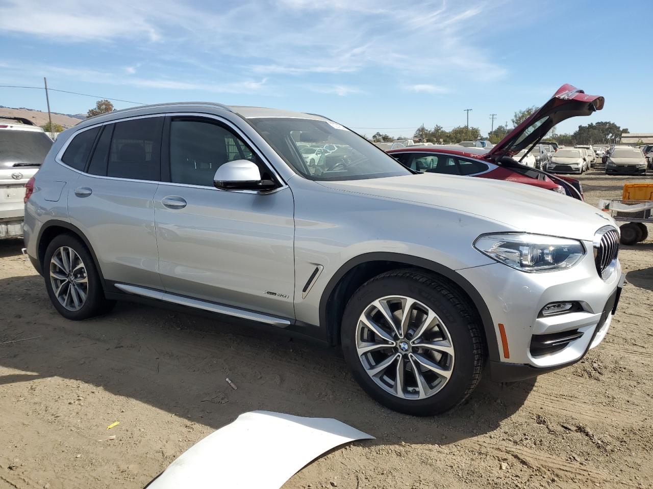 VIN 5UXTR9C54JLD66561 2018 BMW X3 no.4