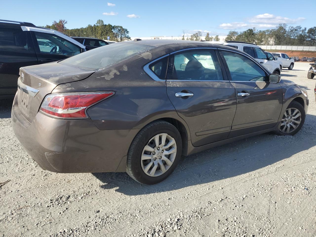 2015 Nissan Altima - Image 3