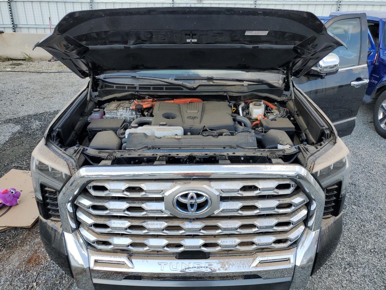 2024 Toyota Tundra Crewmax Platinum VIN: 5TFMC5DBXRX063757 Lot: 74840034