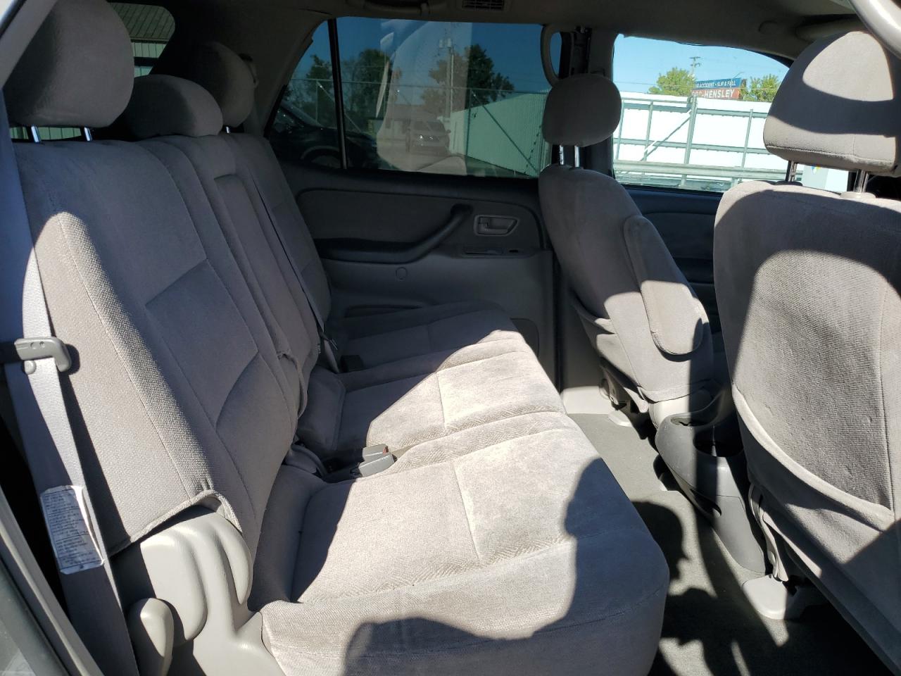 2003 Toyota Sequoia Sr5 VIN: 5TDBT44A73S183022 Lot: 74902644