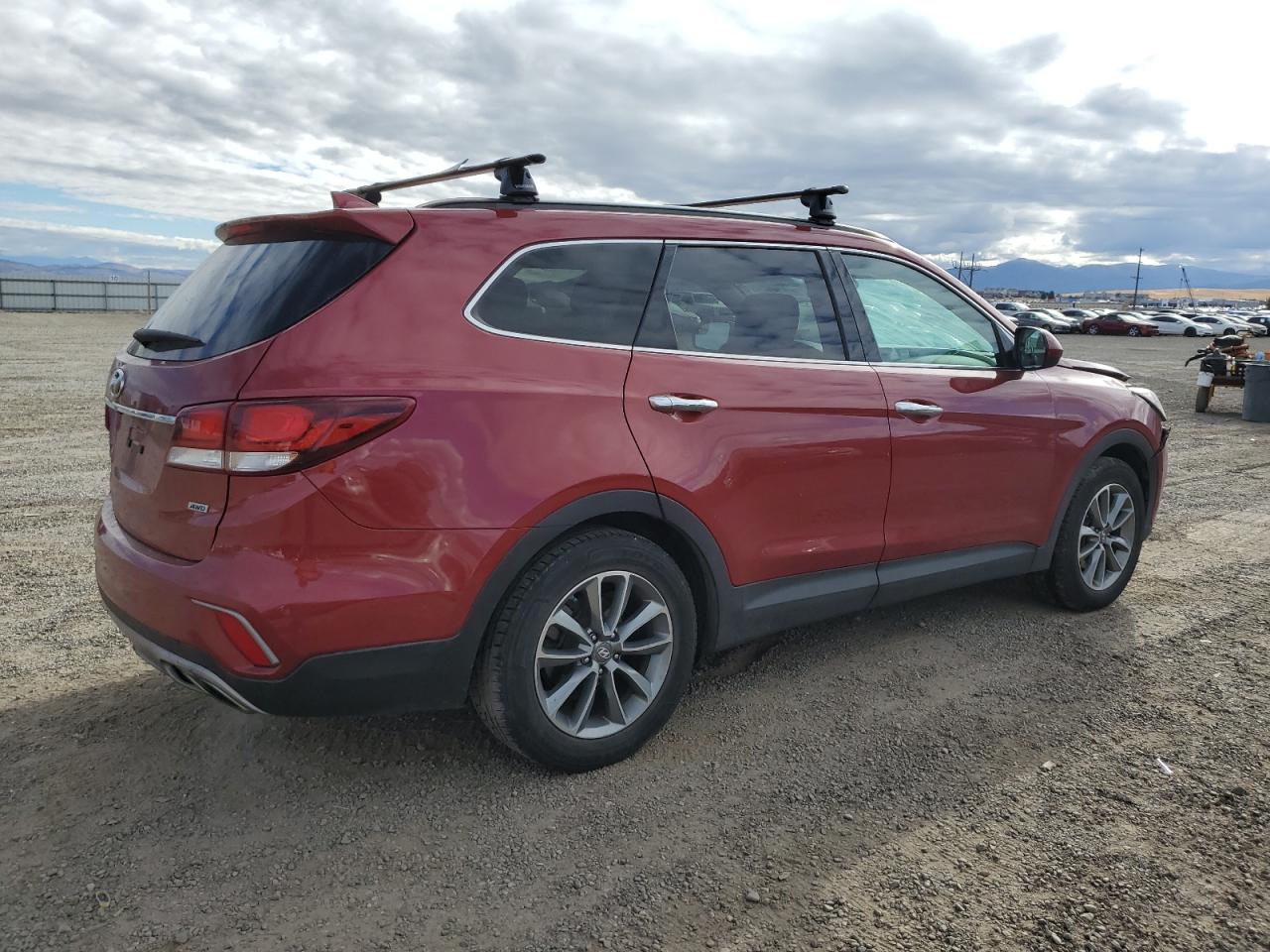 2017 Hyundai Santa Fe - Image 3