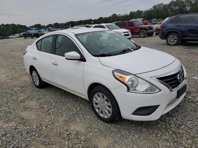  NISSAN VERSA 2019 Білий