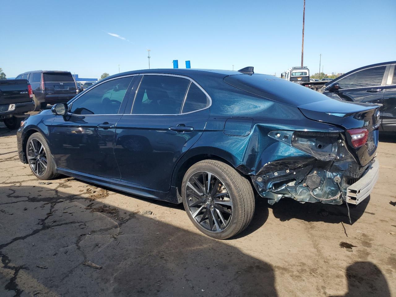 4T1B61HK2JU660274 2018 TOYOTA CAMRY - Image 2