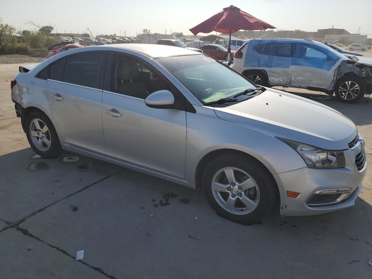 VIN 1G1PE5SB3G7227074 2016 CHEVROLET CRUZE no.4