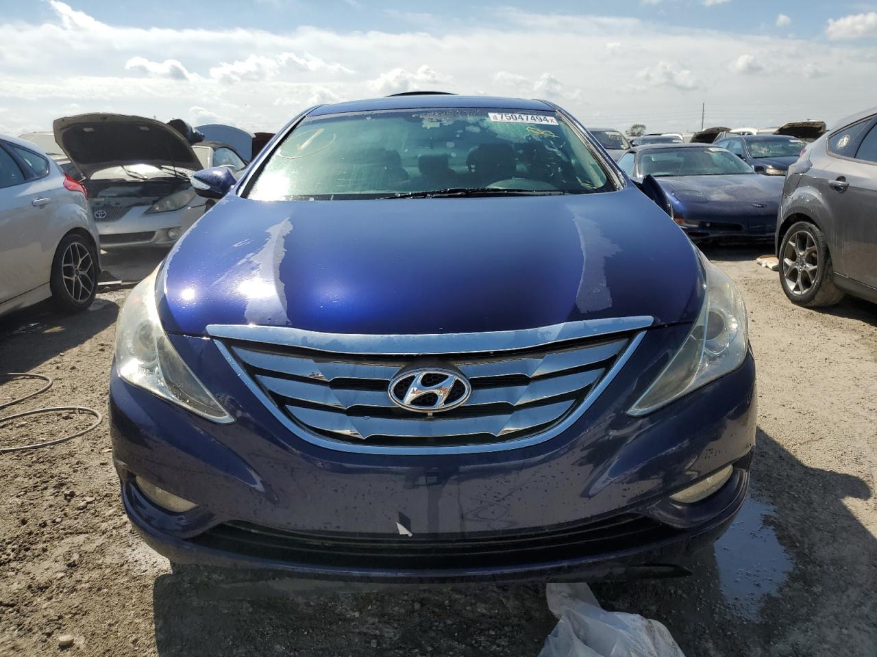 2013 Hyundai Sonata - Image 5