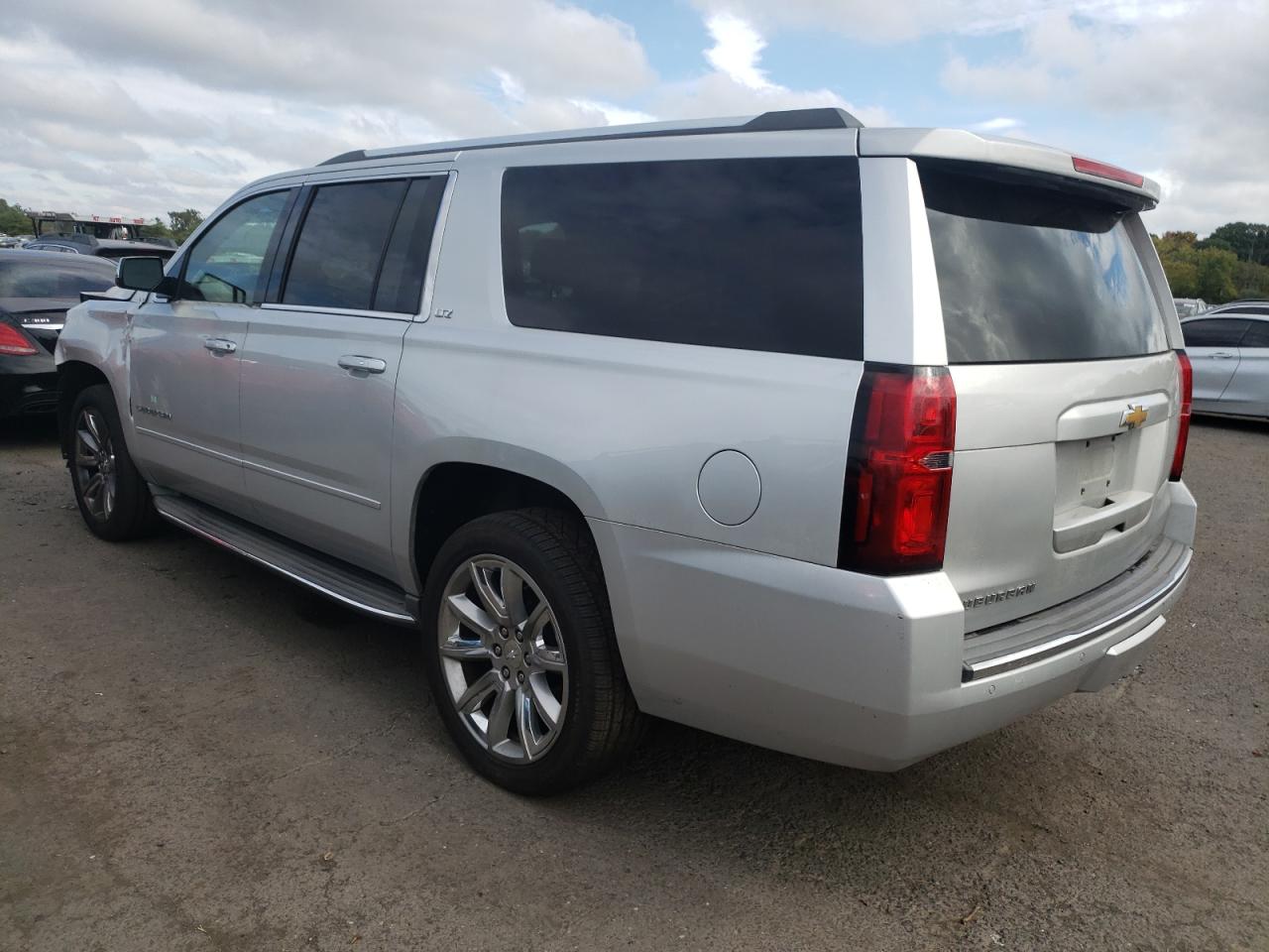 2015 Chevrolet Suburban K1500 Ltz VIN: 1GNSKKKC0FR235399 Lot: 73125834