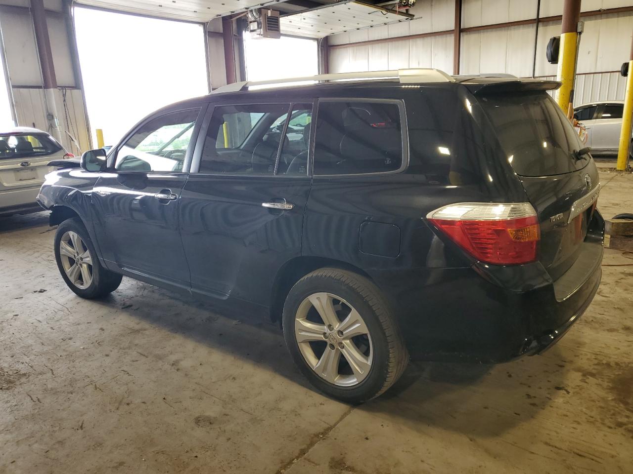2008 Toyota Highlander - Image 2