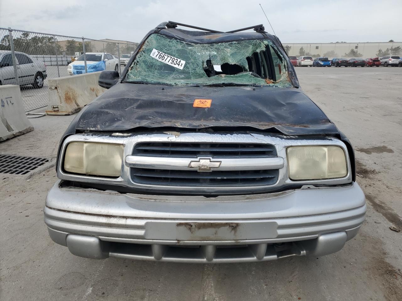 2001 Chevrolet Tracker - Image 5