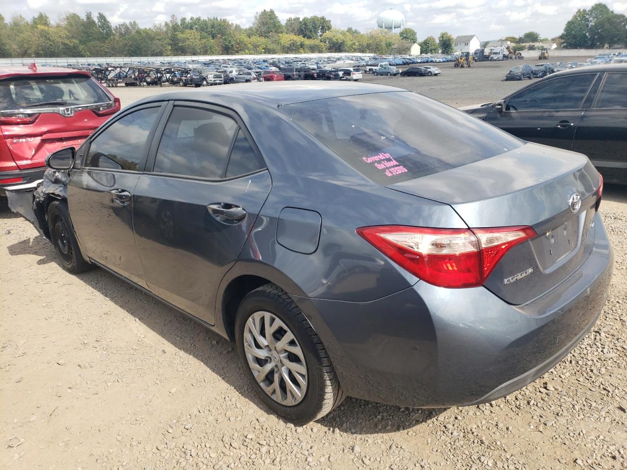 5YFBURHE1HP639801 2017 TOYOTA COROLLA - Image 2