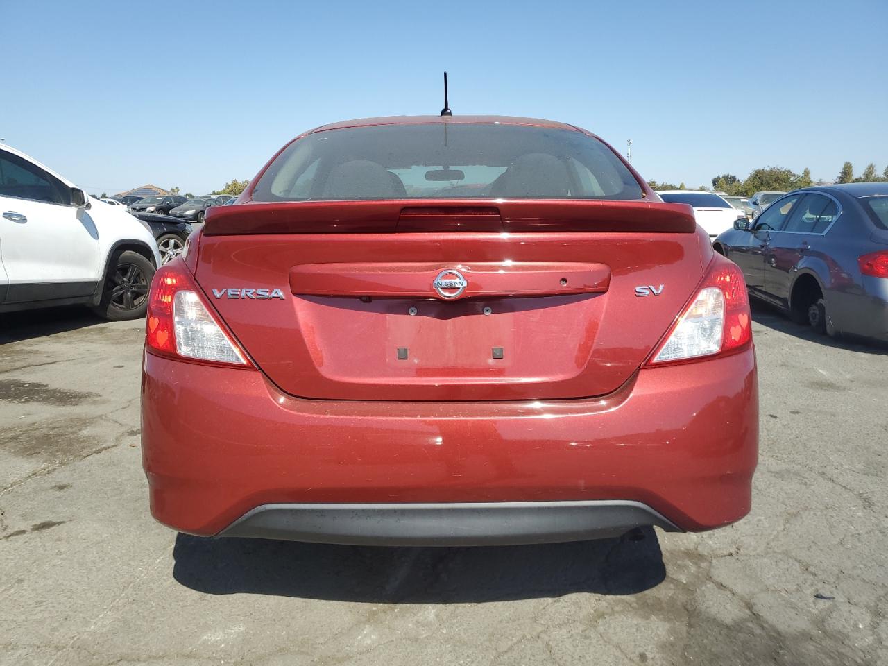 3N1CN7AP5JL879845 2018 Nissan Versa S