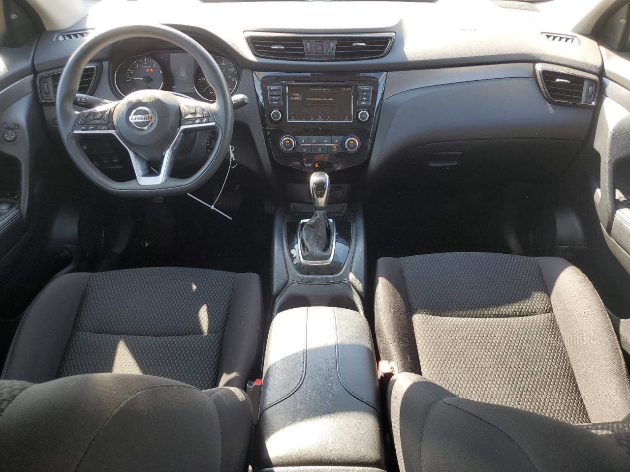 2020 Nissan Rogue - Image 8