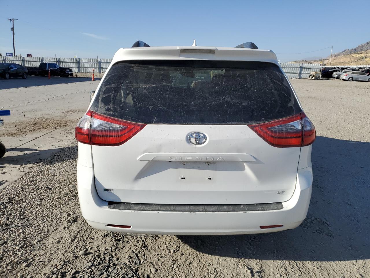 2020 Toyota Sienna - Image 6