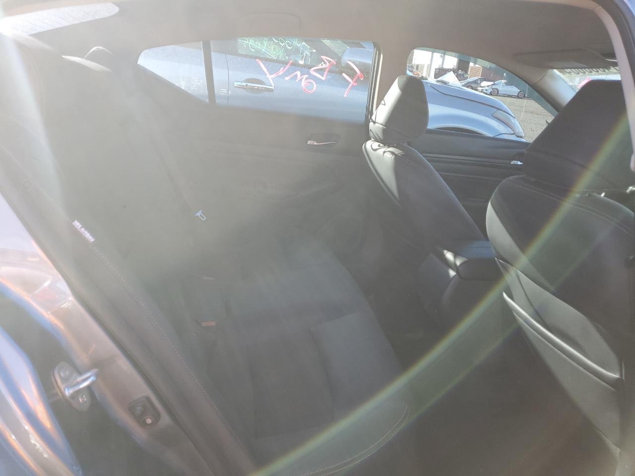 2020 Nissan Altima - Image 10