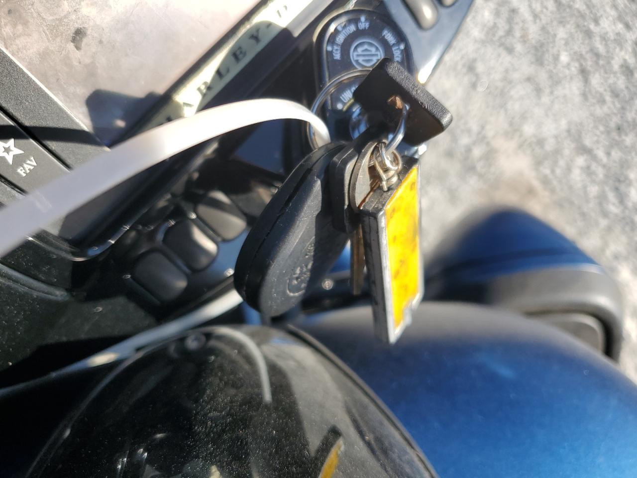 2018 Harley-Davidson Flhxs 115Th Anniversary Street Glide Special VIN: 1HD1KYC17JB633973 Lot: 74076704