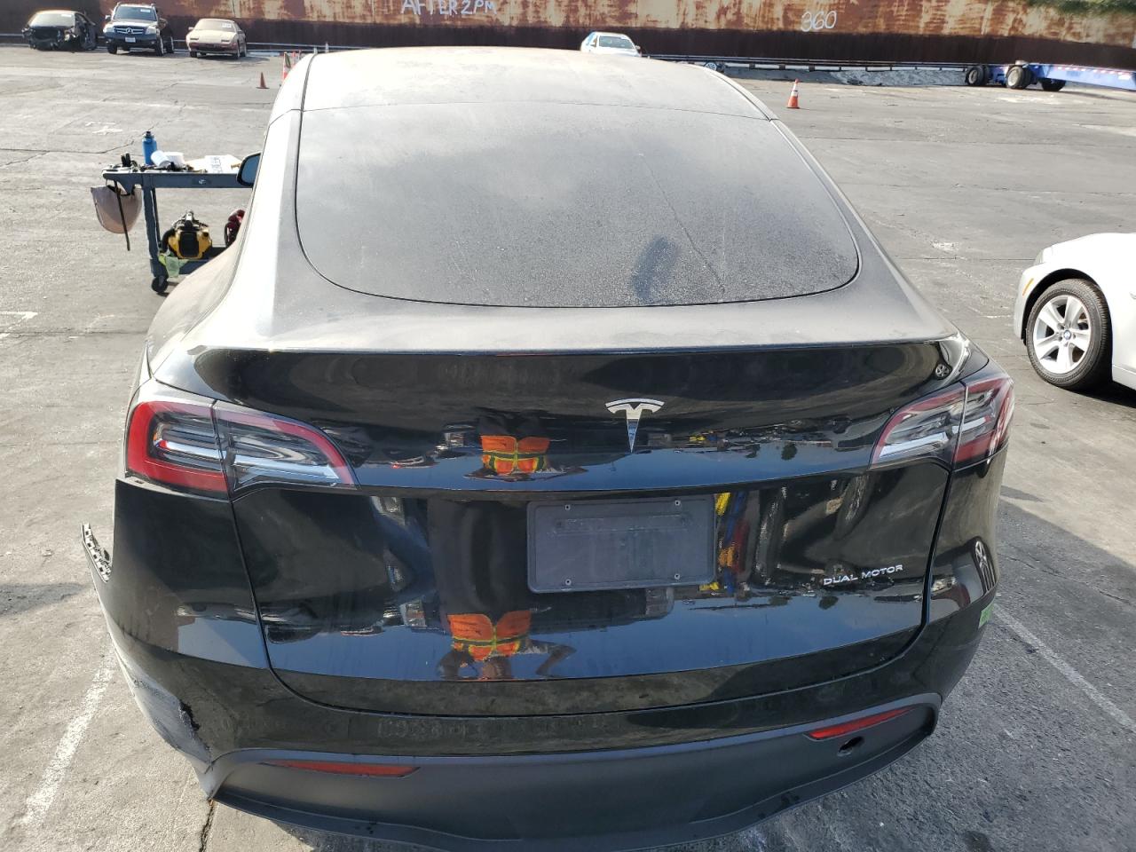 7SAYGDEE0PF637804 2023 Tesla Model Y