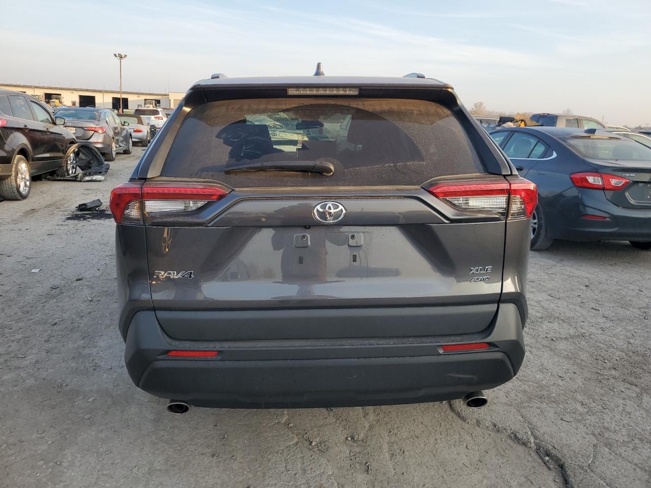 2023 Toyota RAV 4 - Image 6