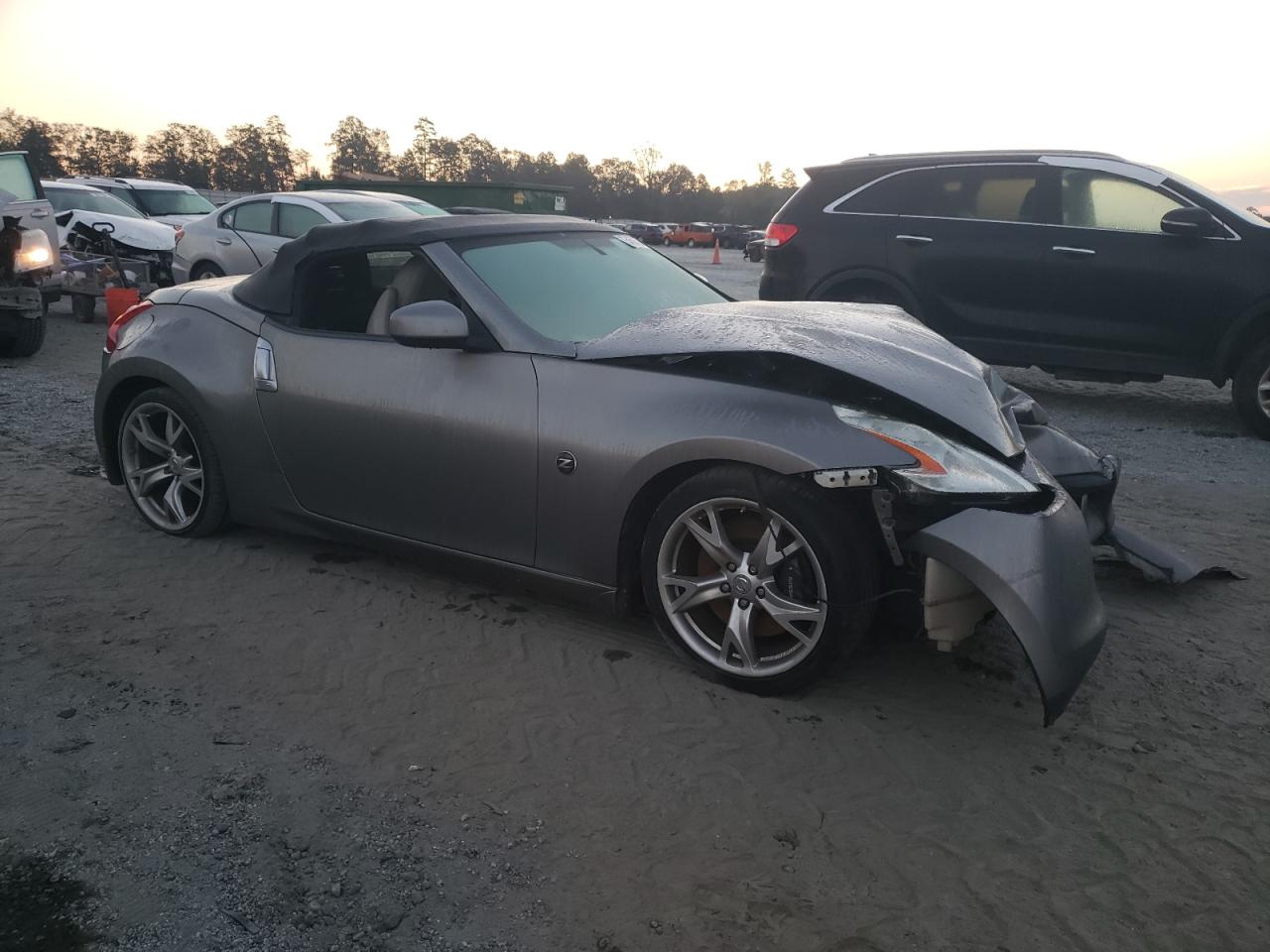 2010 Nissan 370Z - Image 4