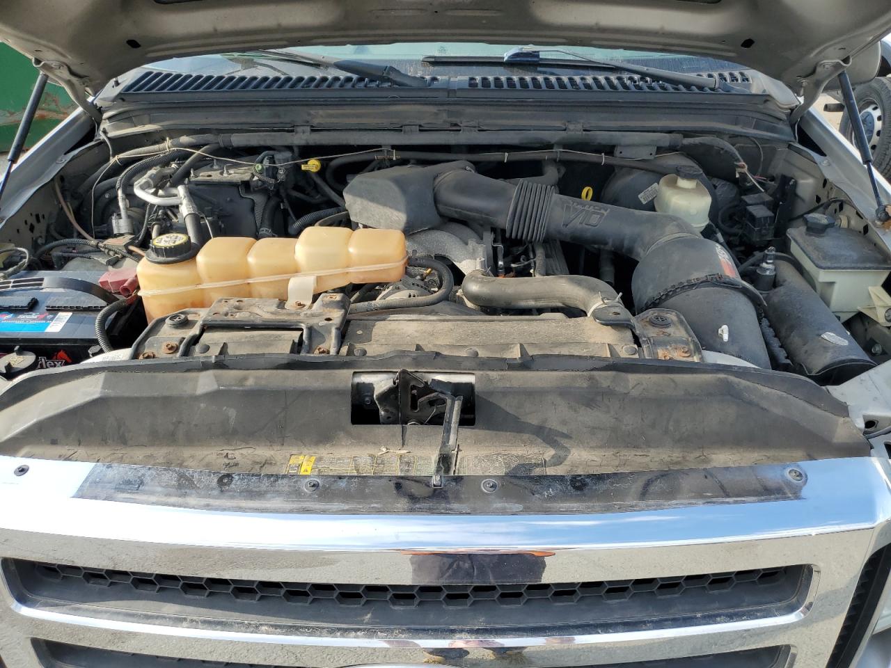 2005 Ford Excursion - Image 12