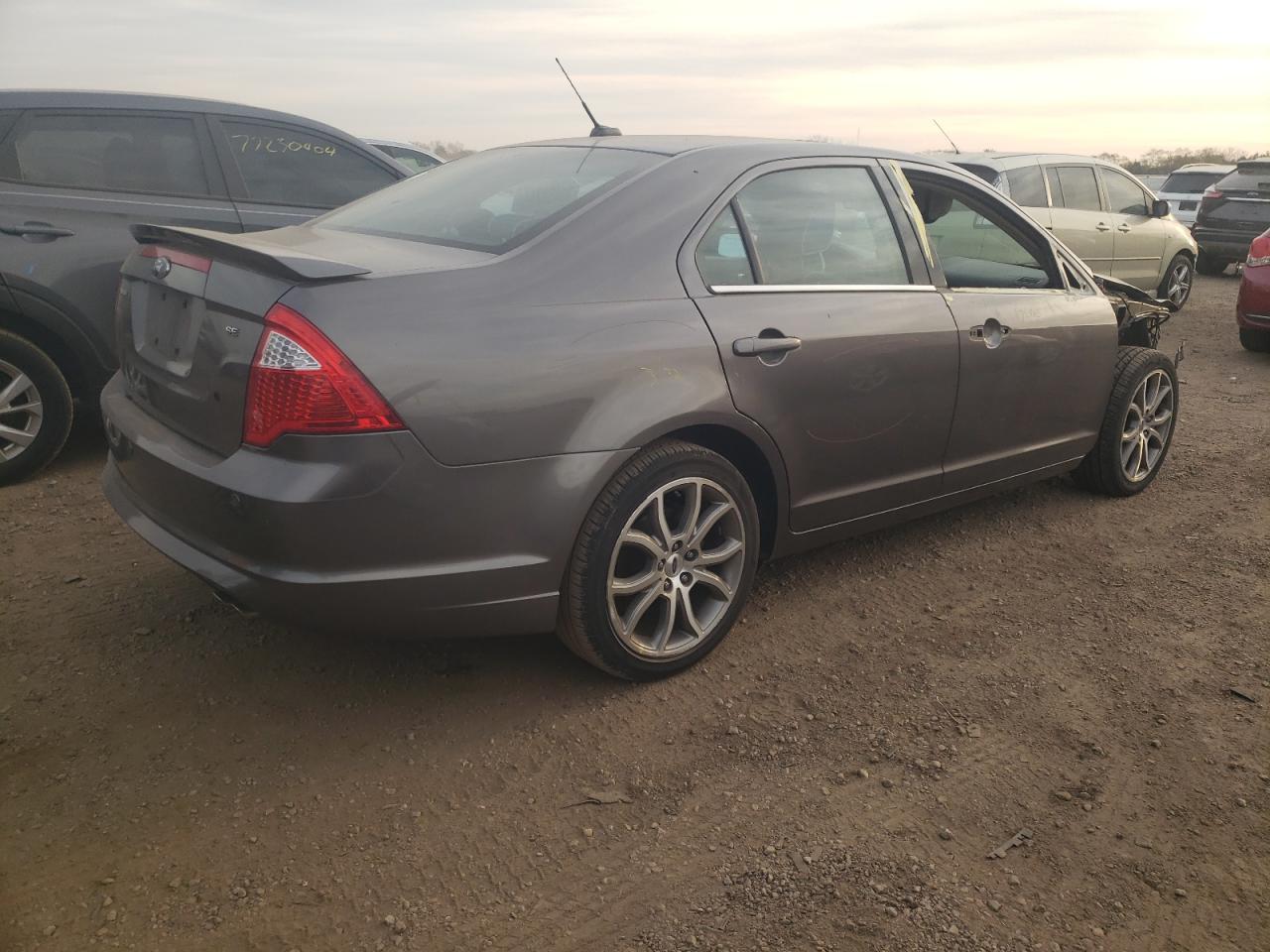 2010 Ford Fusion - Image 3