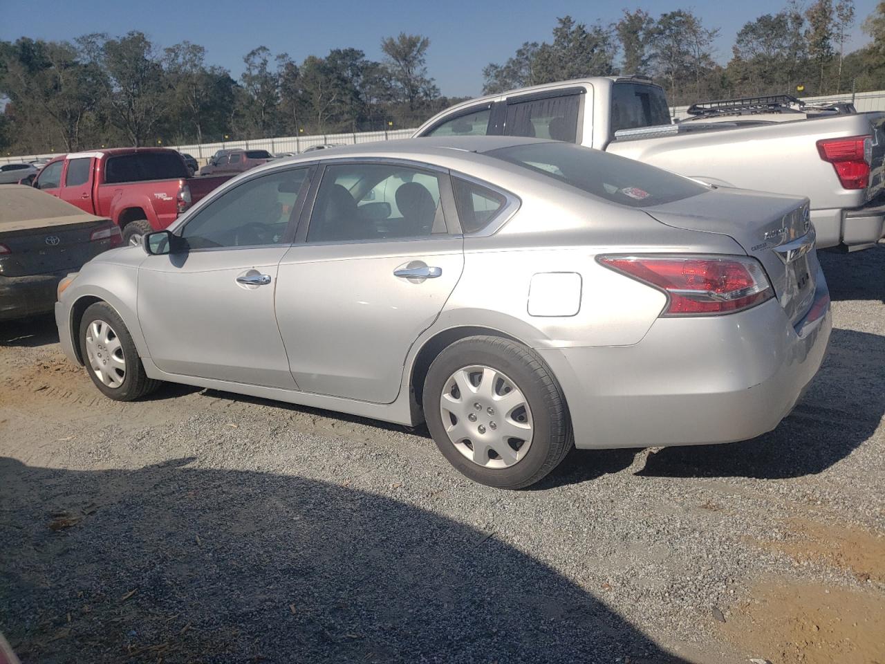 2014 Nissan Altima - Image 2