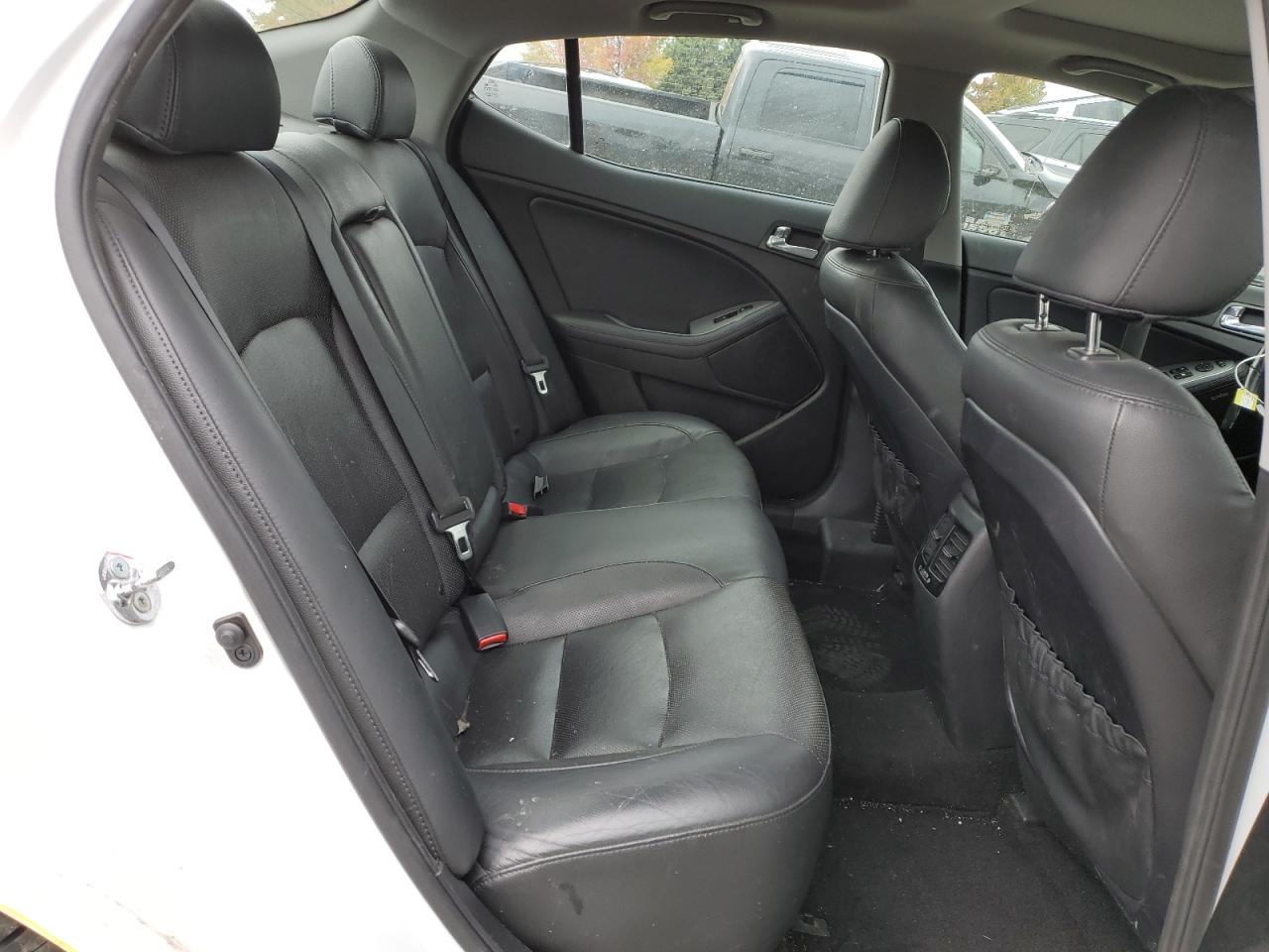 2014 Kia Optima - Image 11