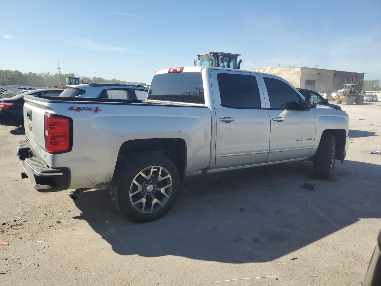 2016 Chevrolet Silverado - Image 3