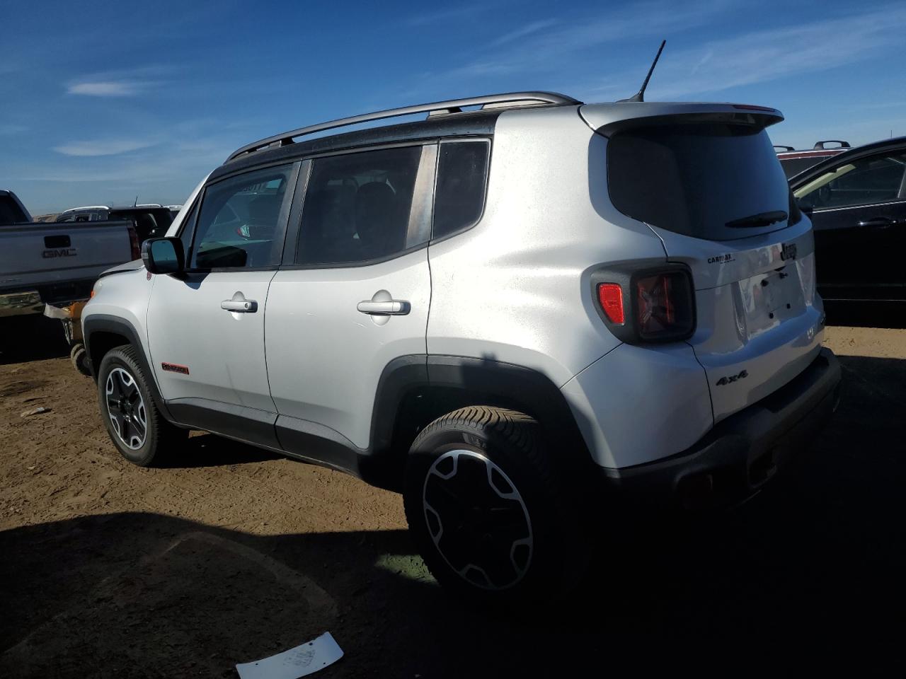 VIN ZACCJBCT8FPB50159 2015 JEEP RENEGADE no.2