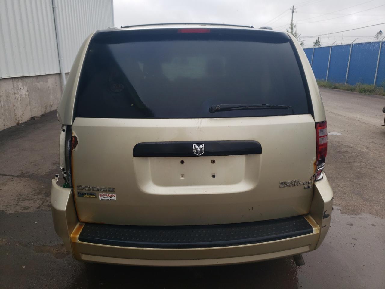 2010 Dodge Caravan - Image 6