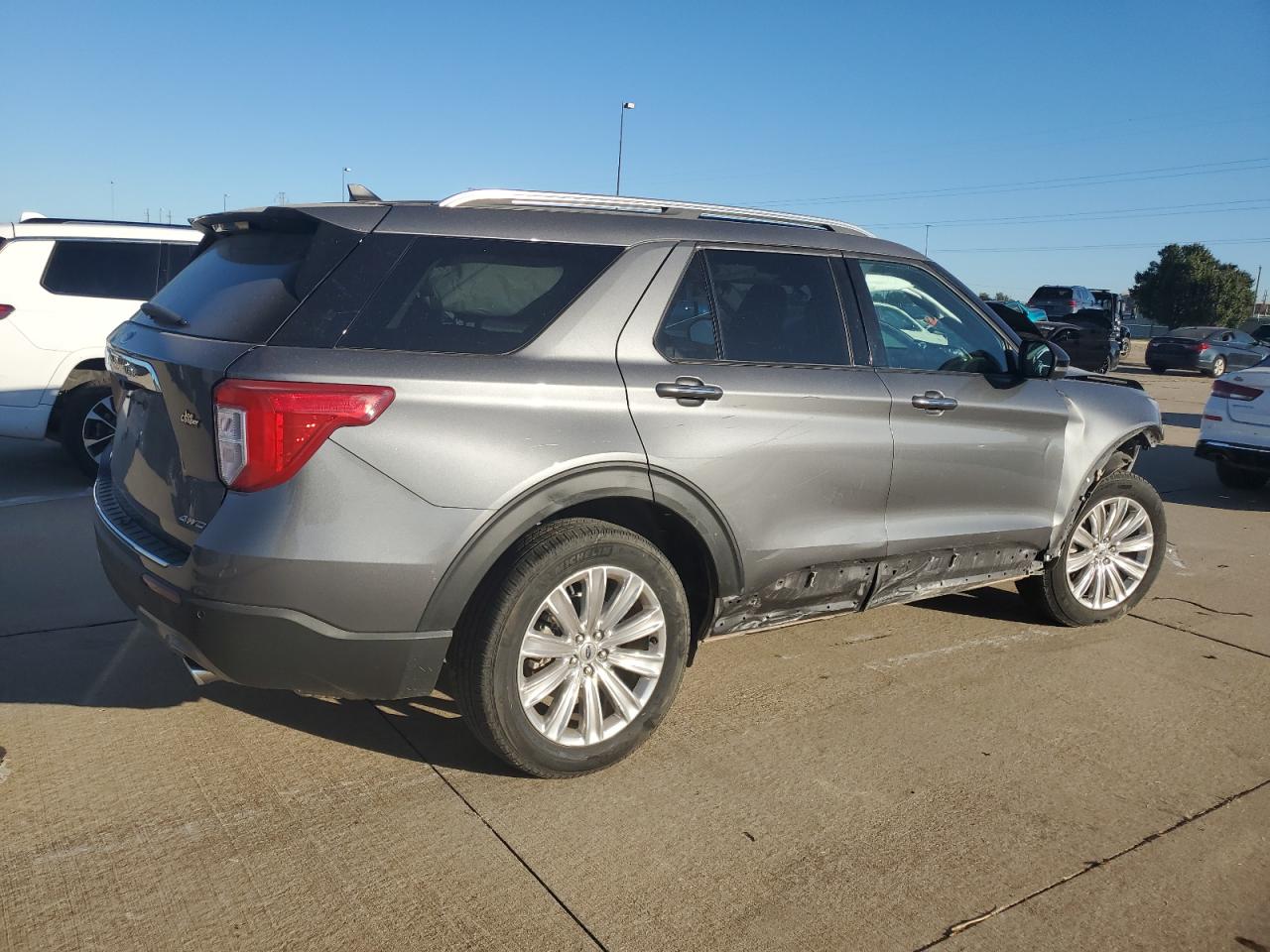 2021 Ford Explorer - Image 3