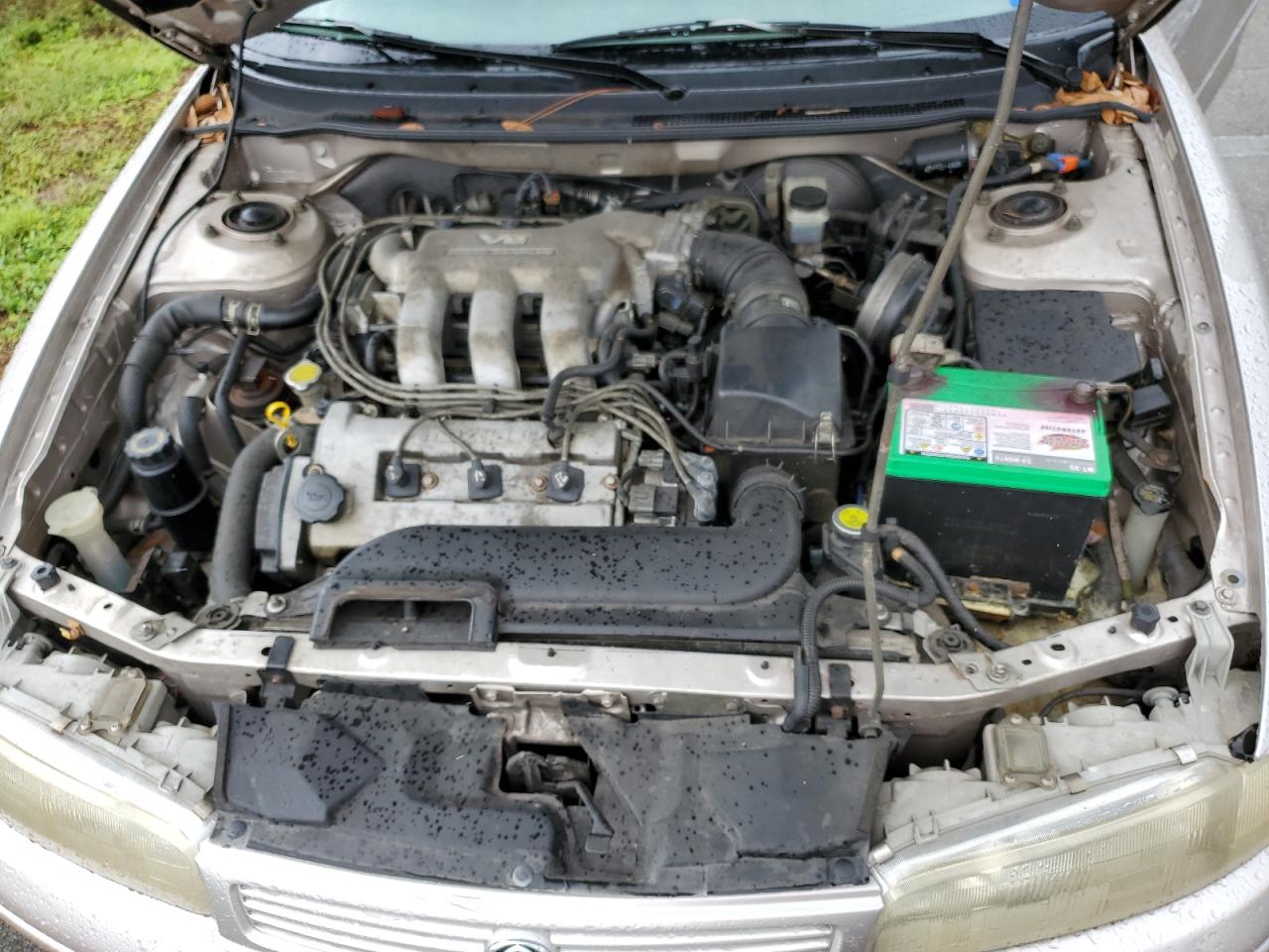 1993 Mazda 626 Es VIN: 1YVGE22B9P5208685 Lot: 73931064
