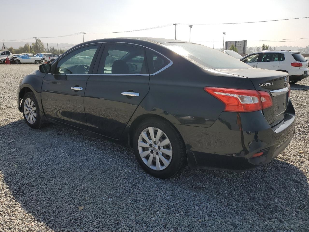 2016 Nissan Sentra - Image 2
