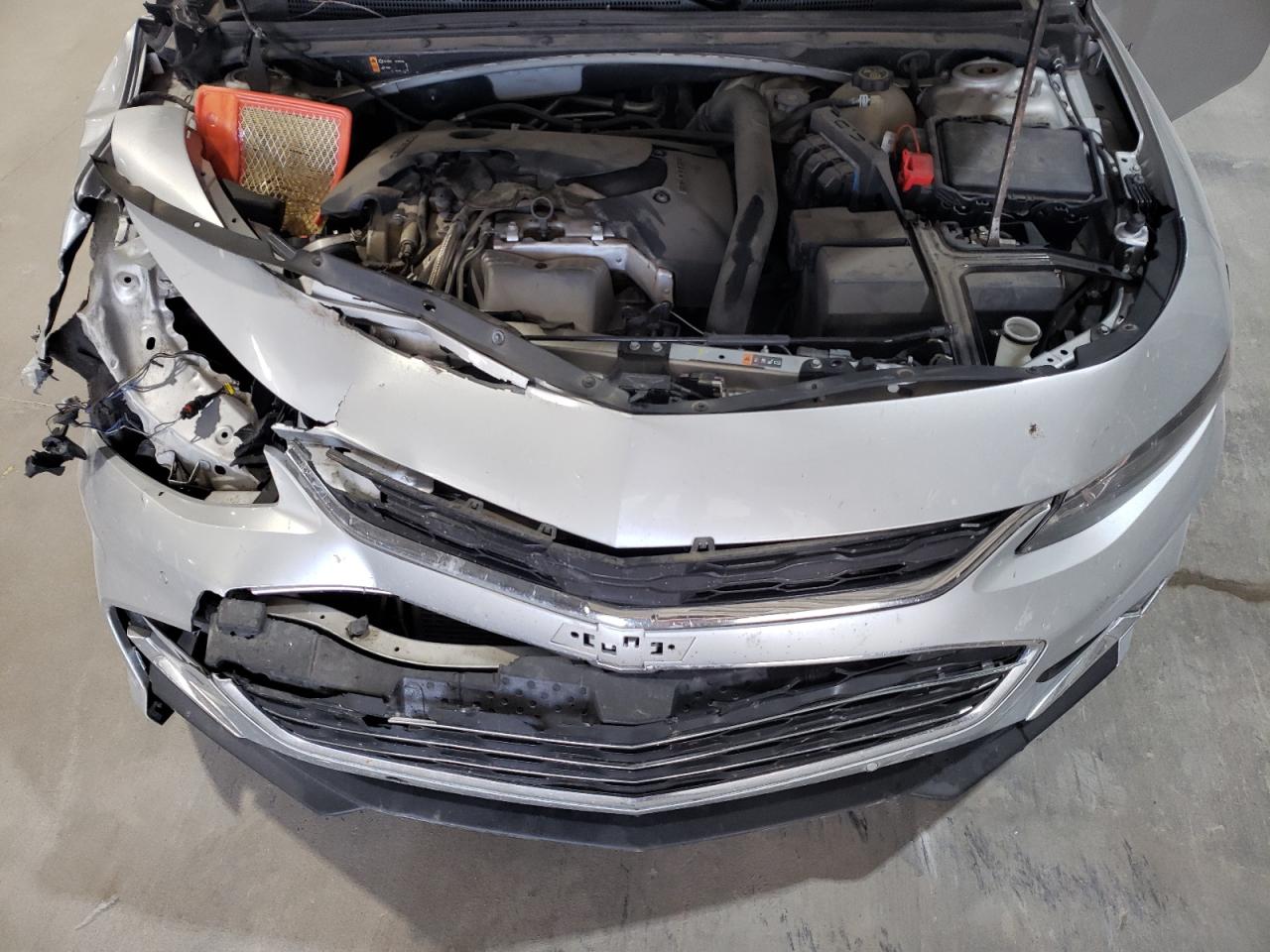 2016 Chevrolet Malibu - Image 11