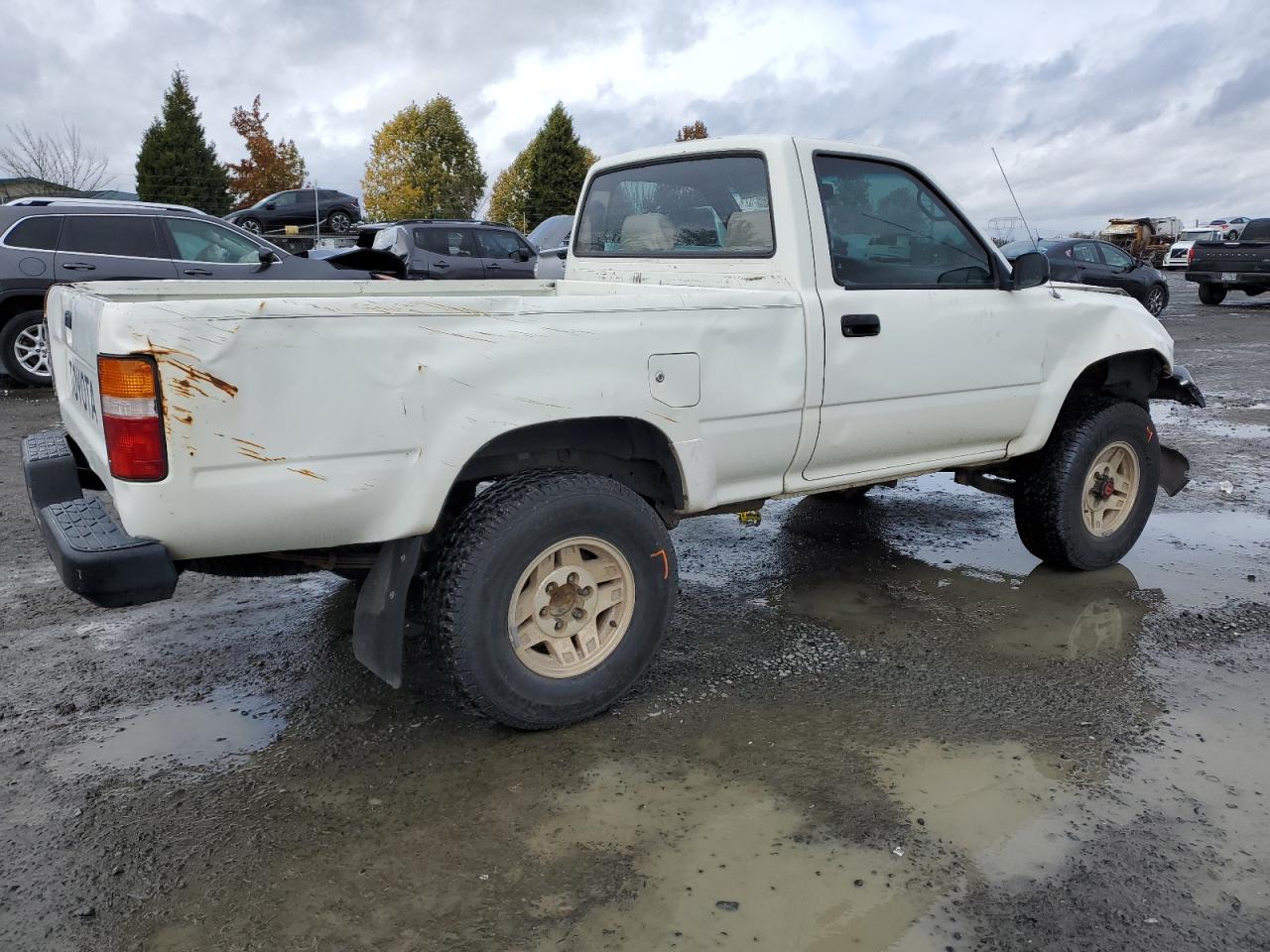 1992 Toyota Pickup - Image 3