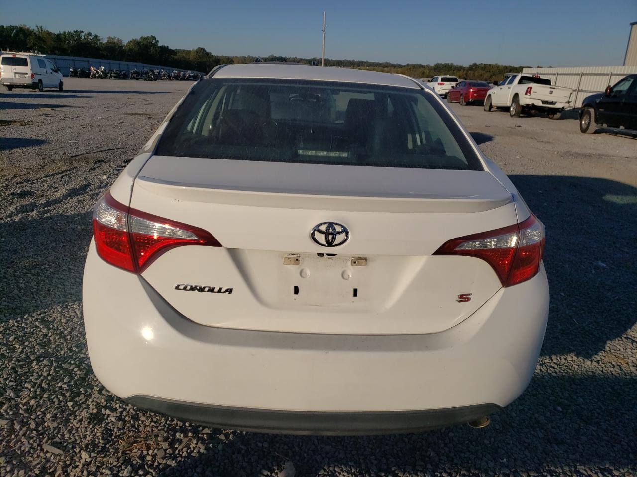 2015 Toyota Corolla L VIN: 5YFBURHE3FP295496 Lot: 76996974