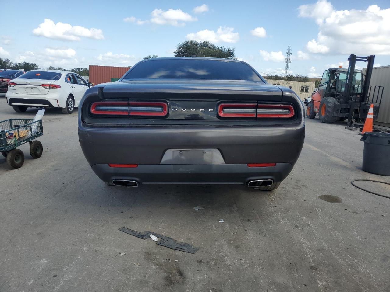 2015 Dodge Challenger - Image 6