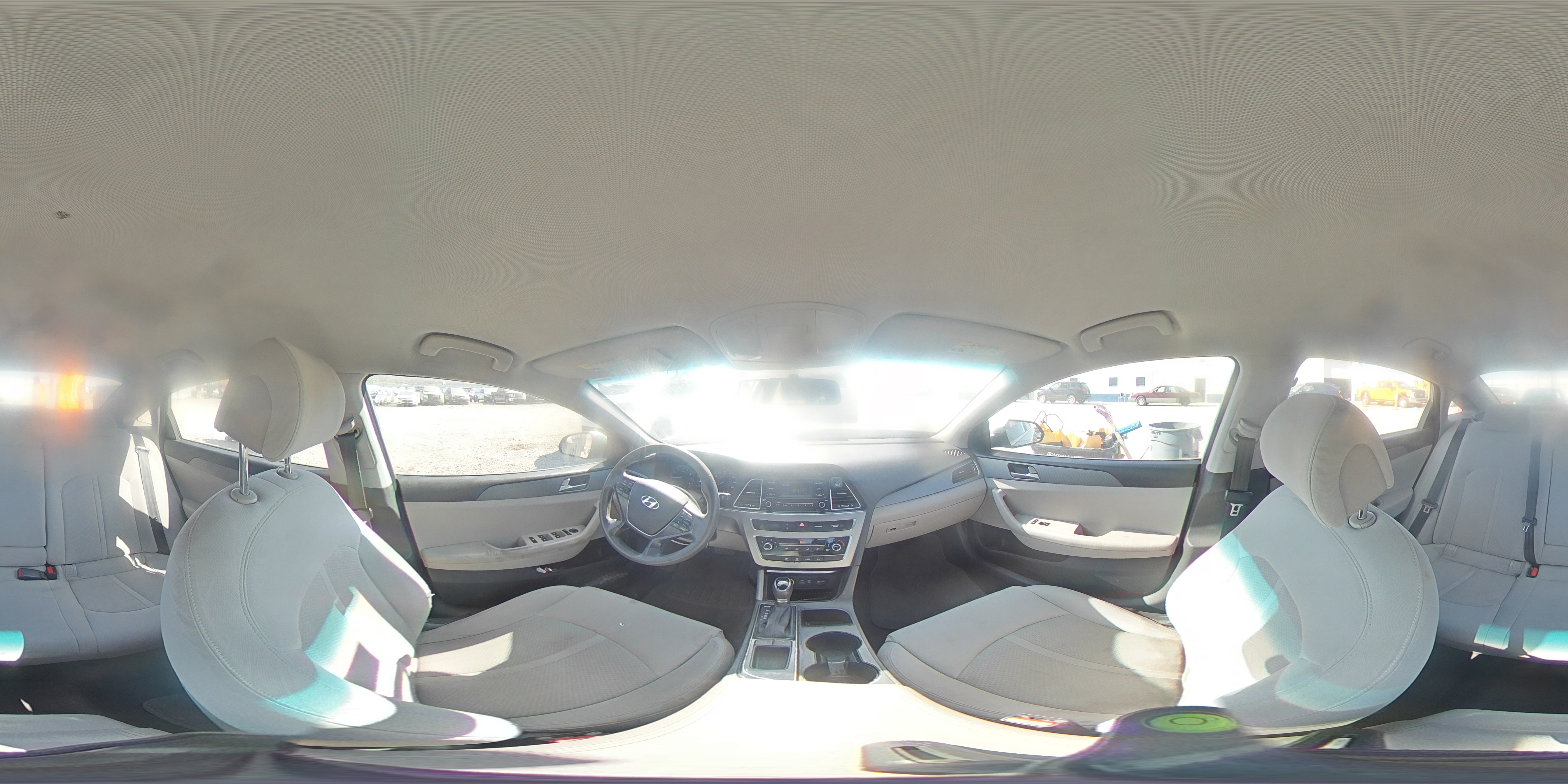 2015 Hyundai Sonata - Image 13