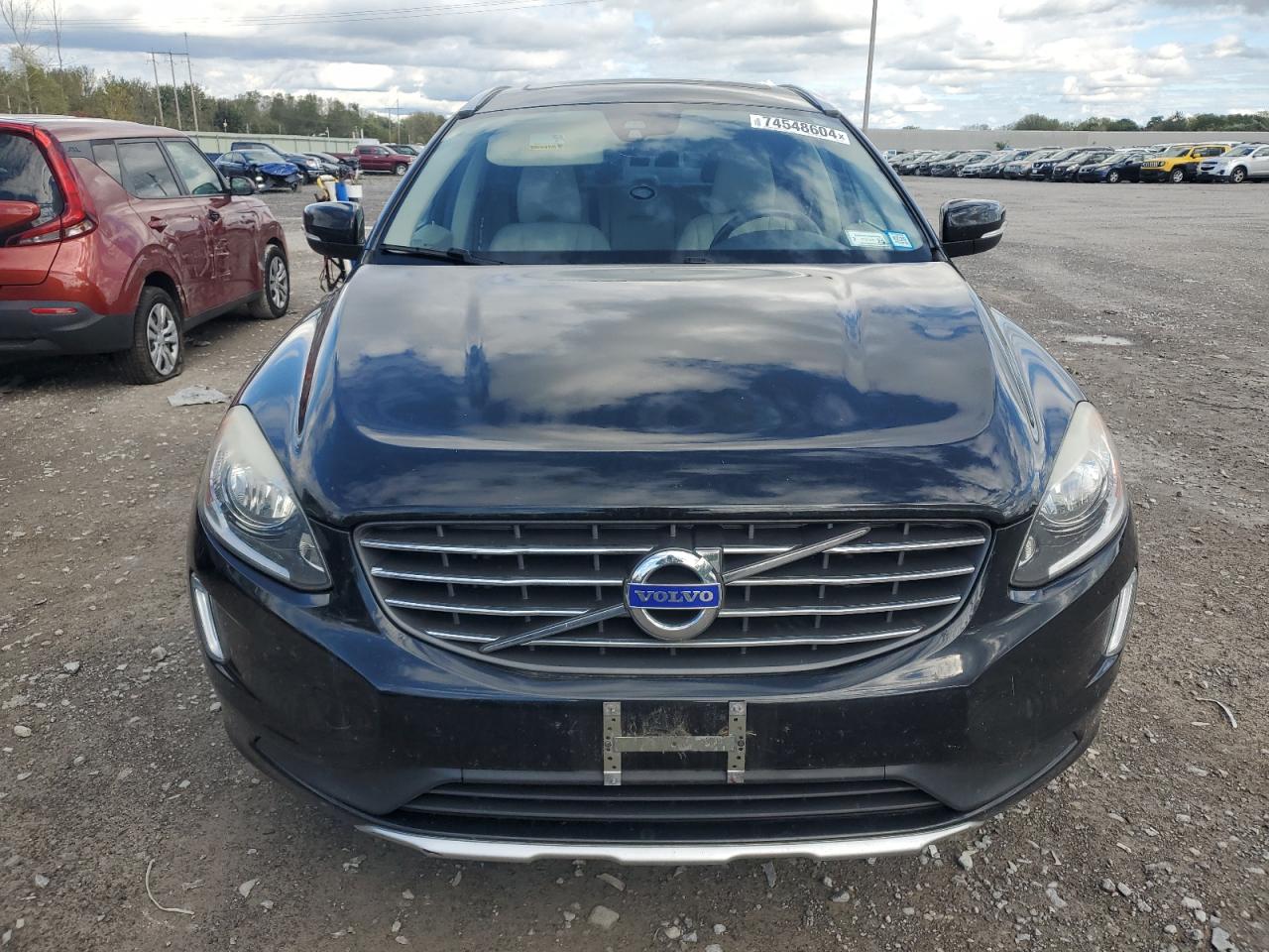 YV4902RK7F2723572 2015 Volvo Xc60 T6 Premier