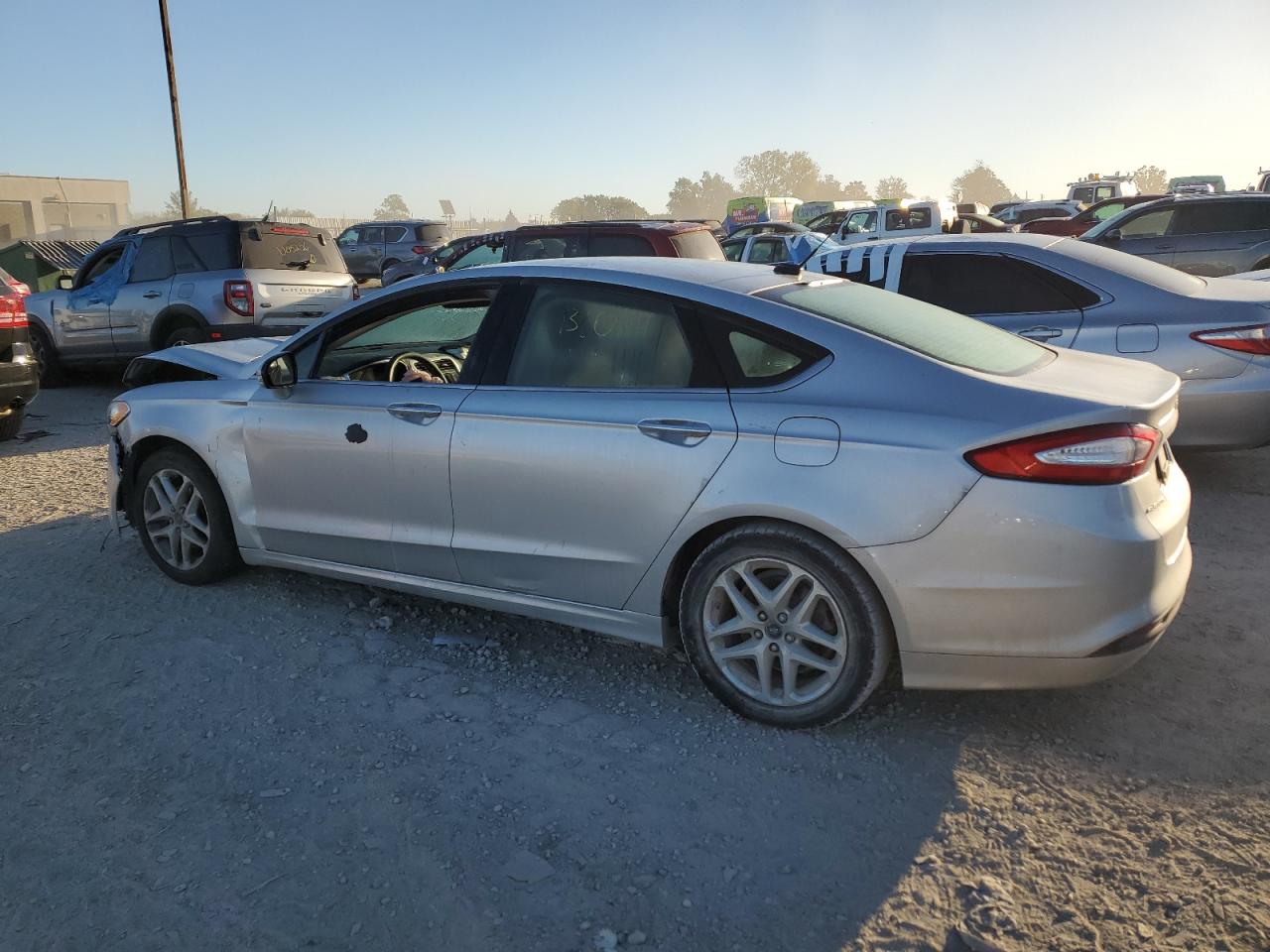 2016 Ford Fusion - Image 2