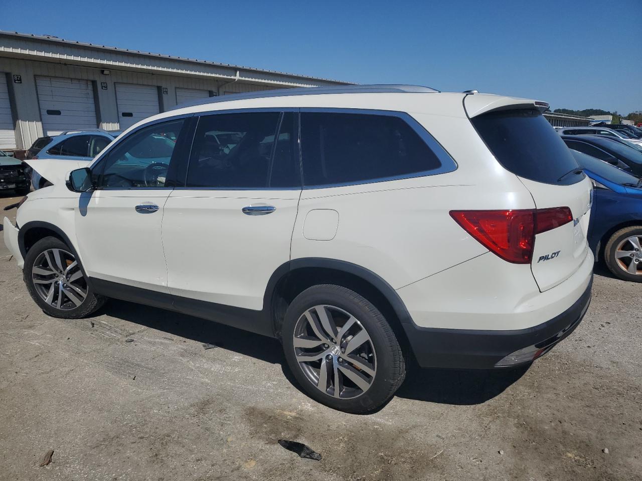2016 Honda Pilot - Image 2
