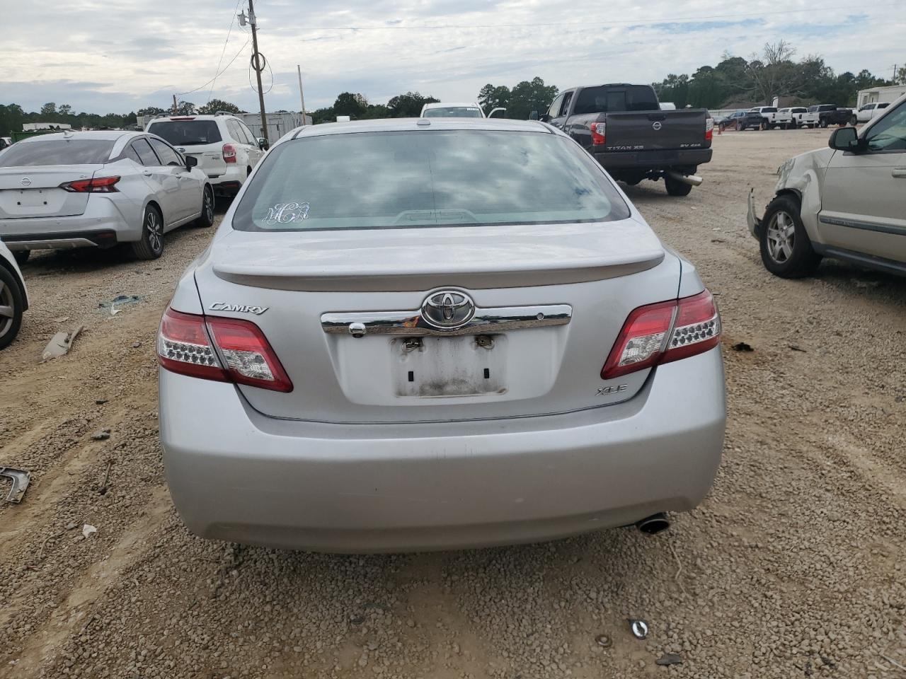 2010 Toyota Camry - Image 6