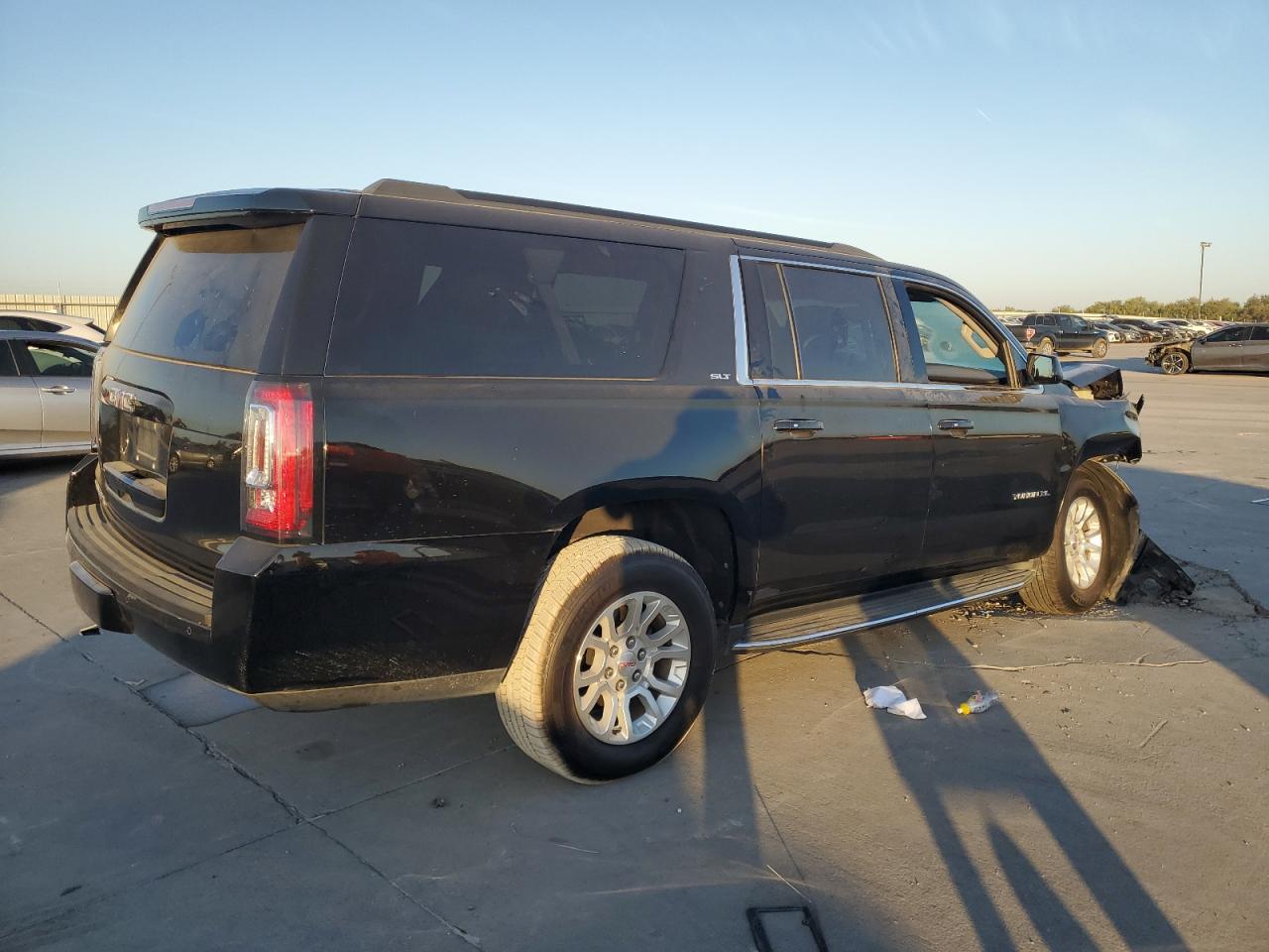 2020 GMC Yukon - Image 3