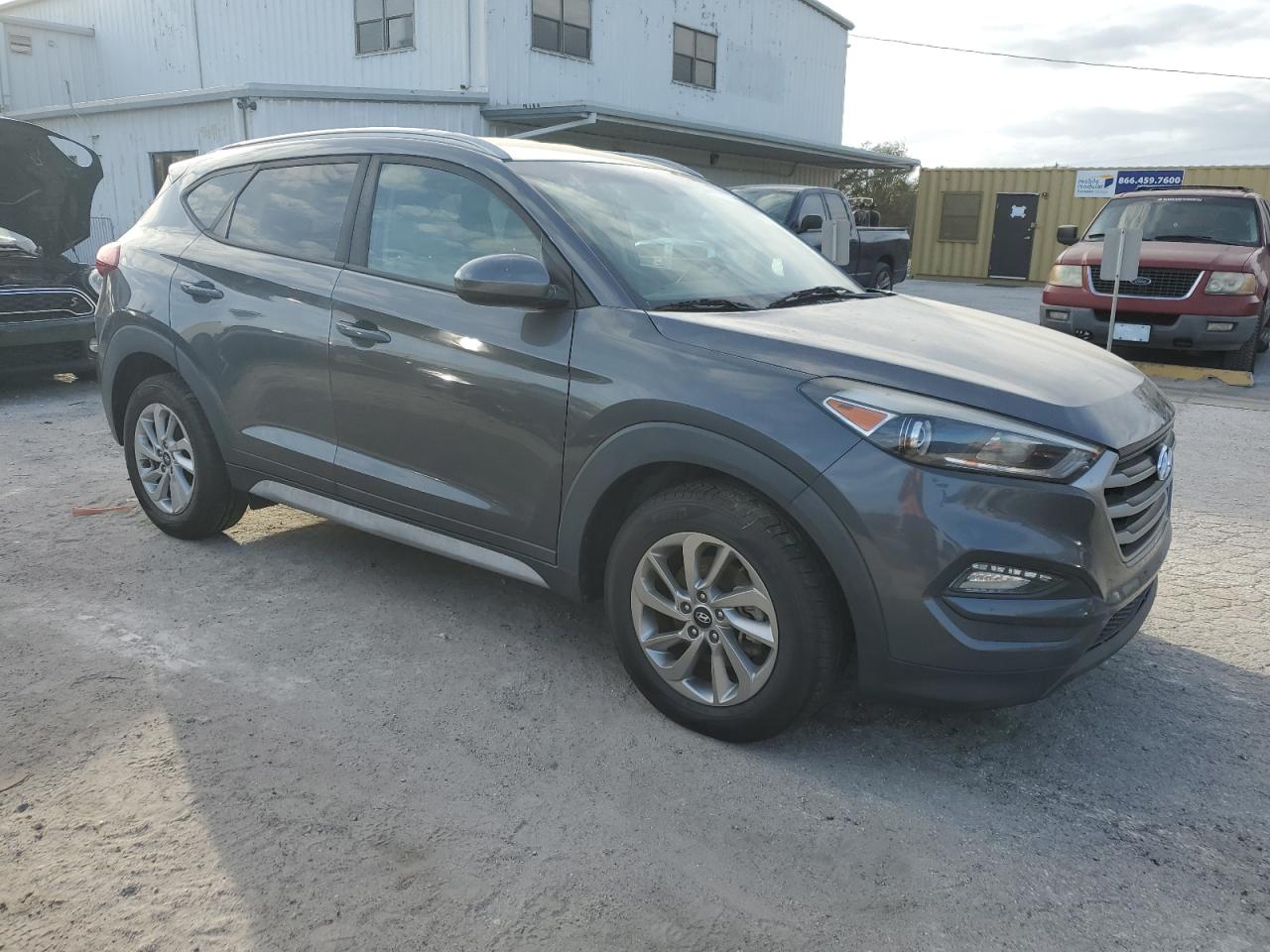 2018 Hyundai Tucson - Image 4