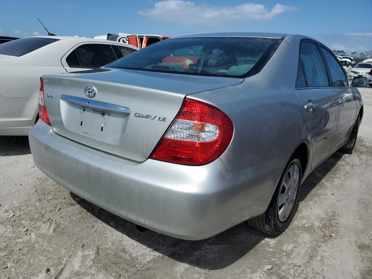 2004 Toyota Camry Le VIN: 4T1BE32K94U886159 Lot: 75824154