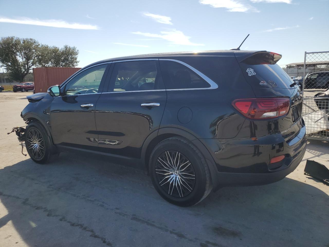 2020 Kia Sorento - Image 2