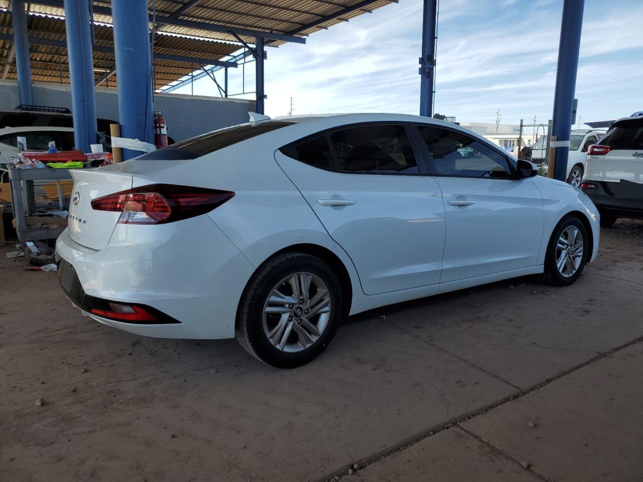 VIN 5NPD84LF3KH408452 2019 HYUNDAI ELANTRA no.3